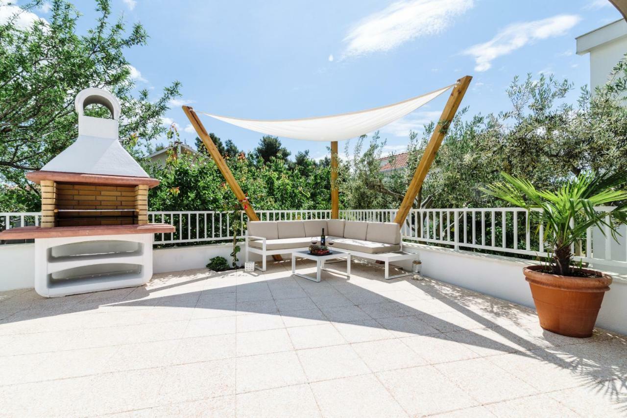 Apartments Villa Dalmatia Trogir Extérieur photo